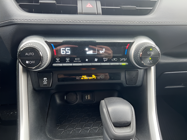 2023 Toyota RAV4 Hybrid LE