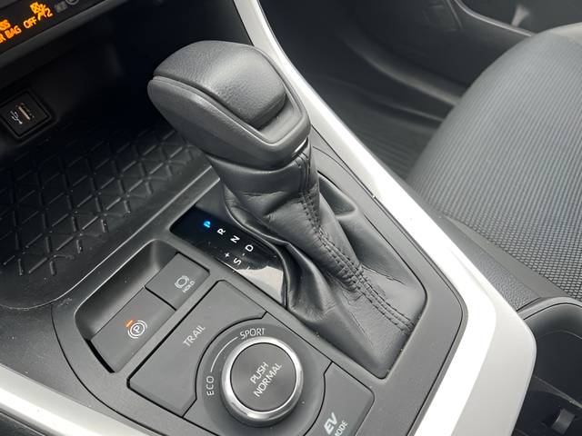 2023 Toyota RAV4 Hybrid LE