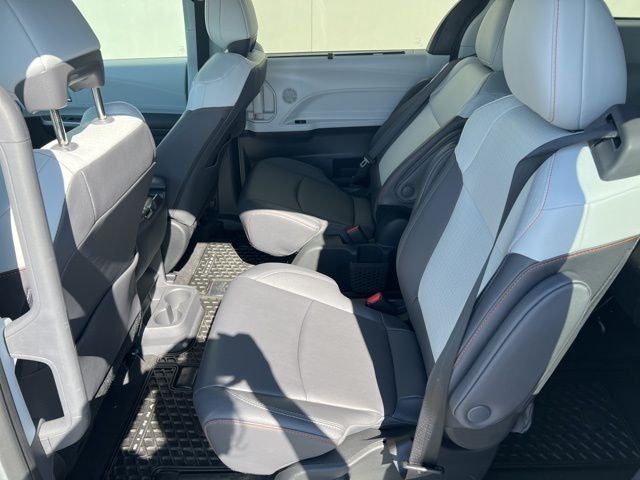 2024 Toyota Sienna XSE 8 Passenger