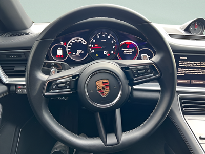 2023 Porsche Panamera 4 Platinum Edition