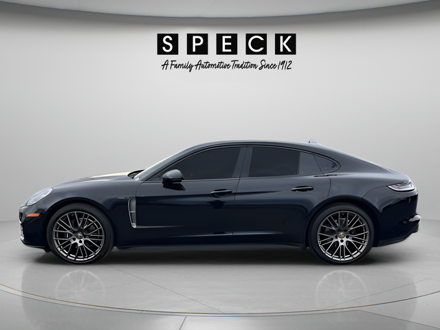 2023 Porsche Panamera 4 Platinum Edition