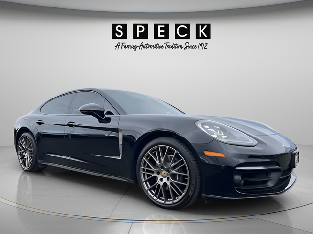 2023 Porsche Panamera 4 Platinum Edition