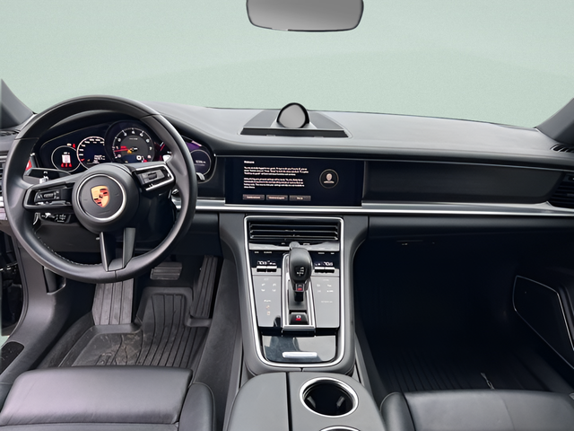 2023 Porsche Panamera 4 Platinum Edition