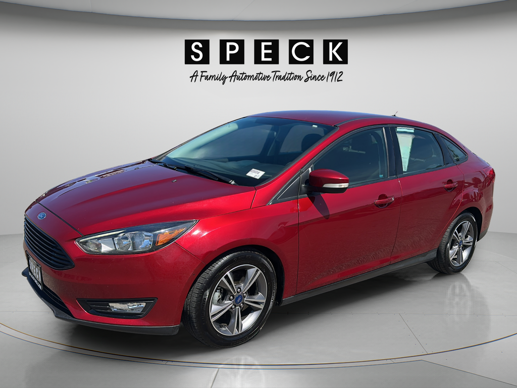 2017 Ford Focus Sedan SE's photo