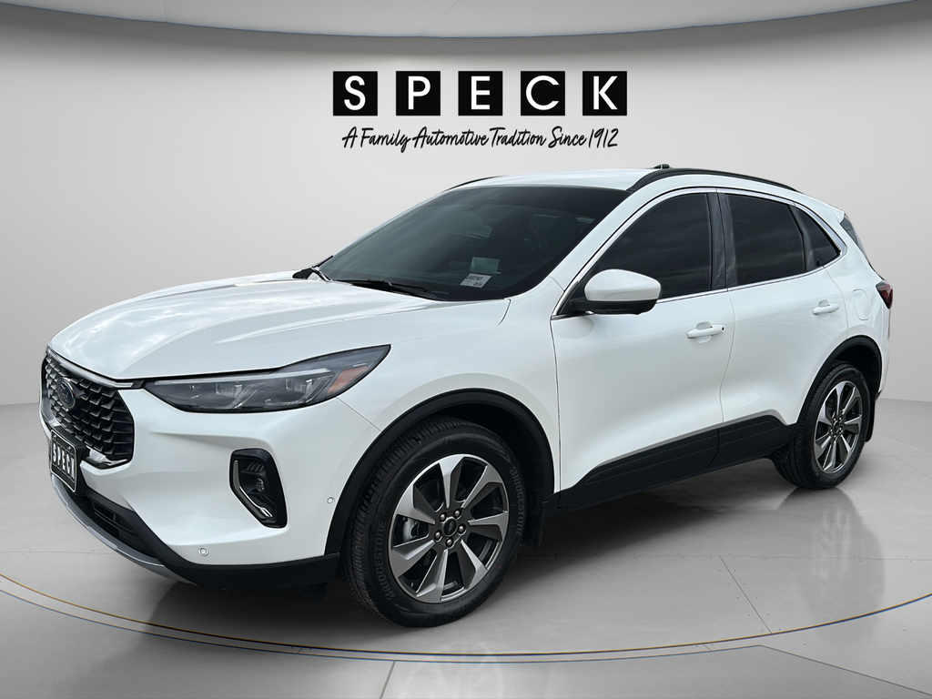 2023 Ford Escape Platinum AWD's photo