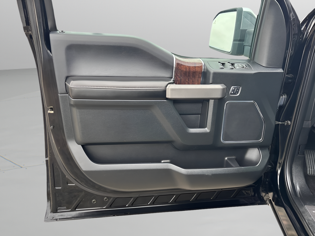 2016 Ford F-150 Platinum