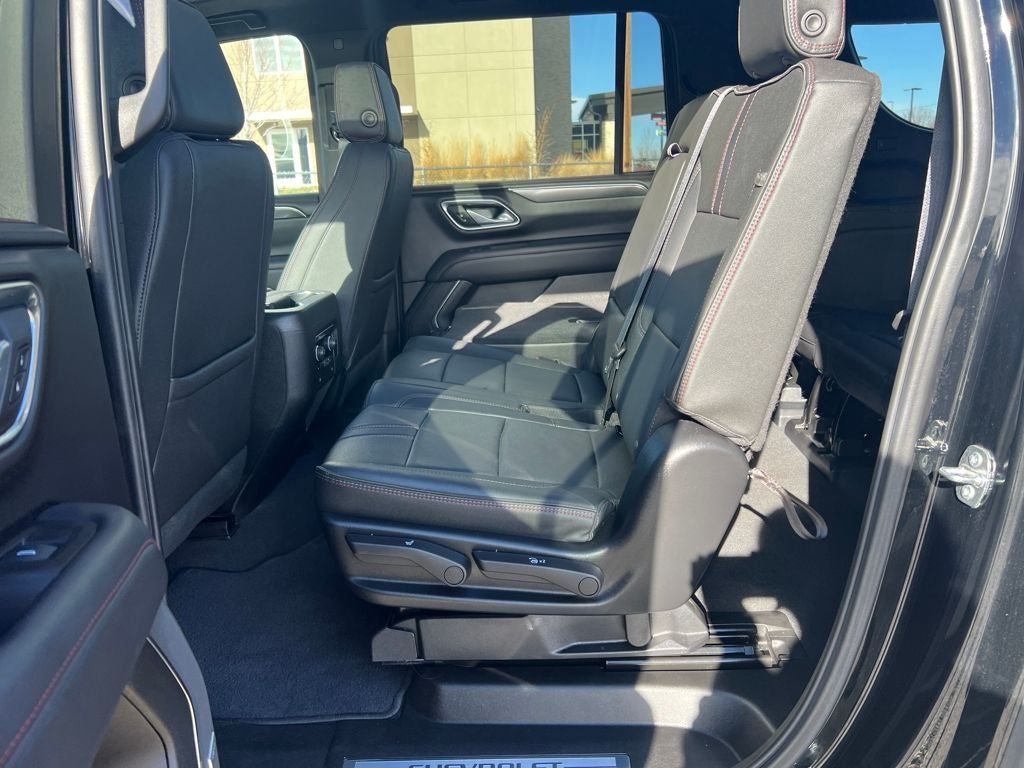 2024 Chevrolet Suburban RST