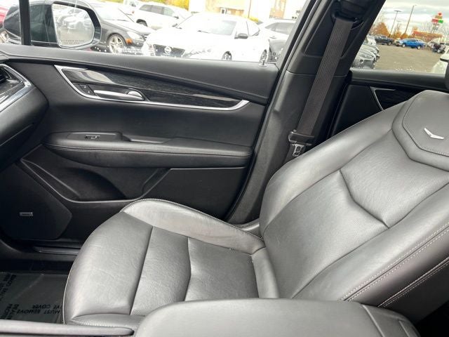 2021 Cadillac XT5 Premium Luxury