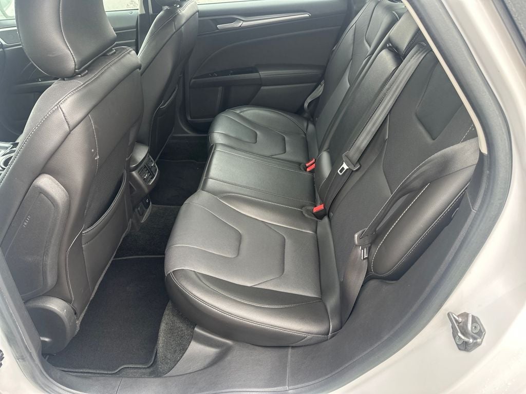 2016 Ford Fusion Hybrid Titanium