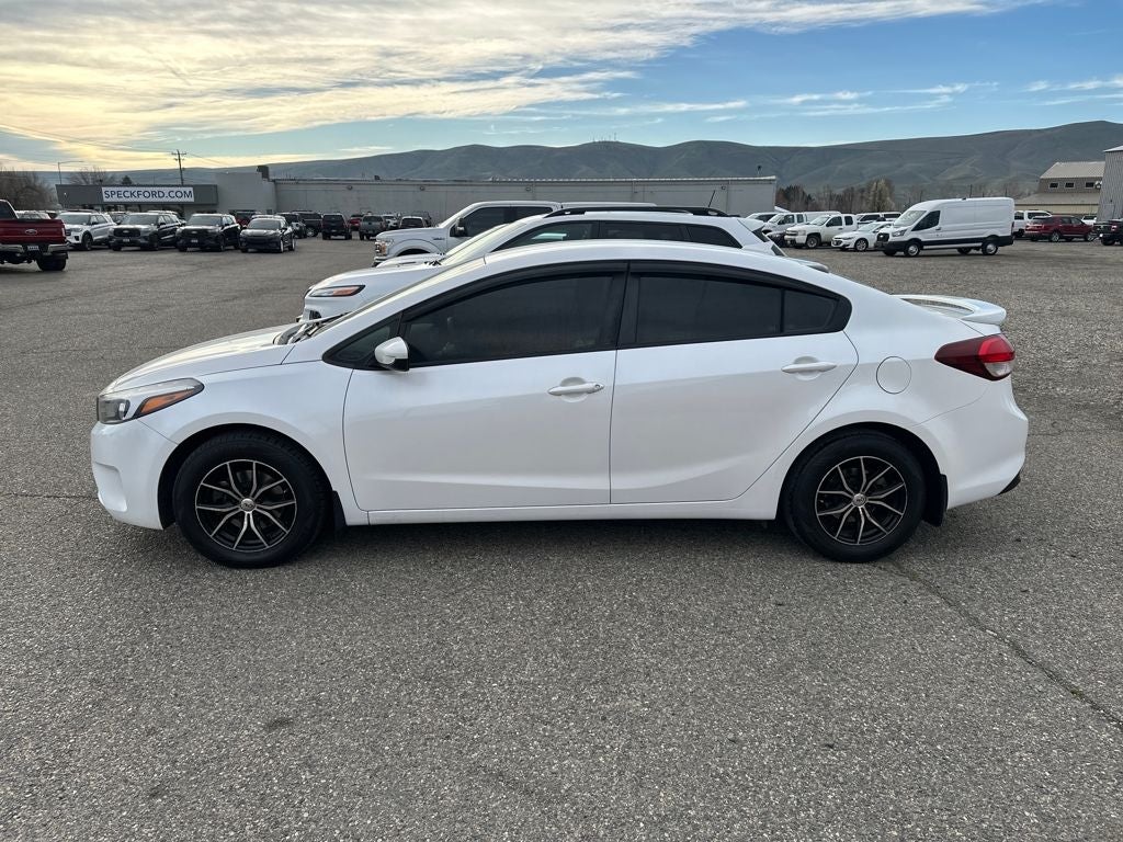 Used 2018 Kia FORTE LX with VIN 3KPFL4A73JE166199 for sale in Prosser, WA