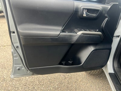 2019 Toyota Tacoma SR V6