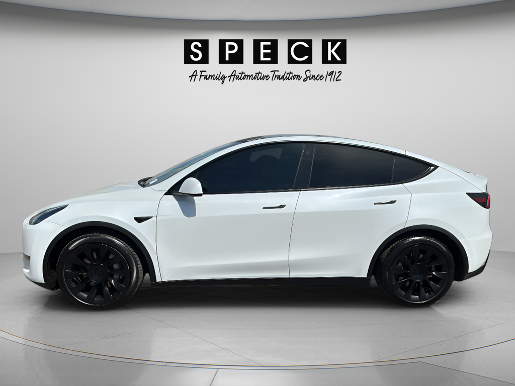 Used 2021 Tesla Model Y Long Range with VIN 5YJYGDEEXMF082840 for sale in Prosser, WA