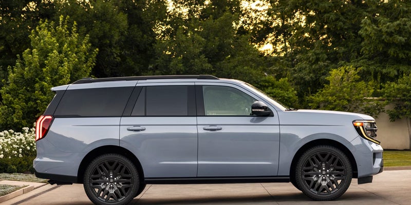 Silverado 2500HD Running on sand